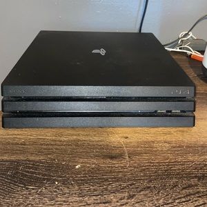 Play station 4 pro